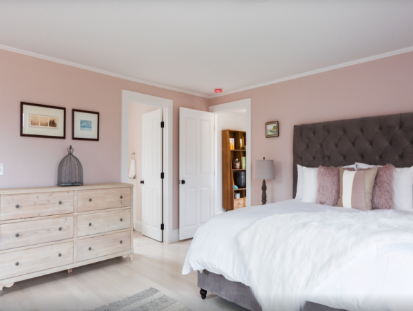 Stunning Barnstable Home Steps from the Beach - Perfect for Large Groups